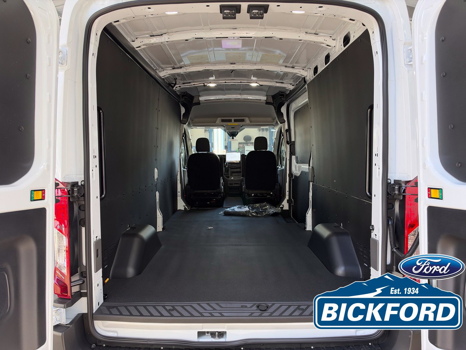 New 2027 Ford Transit 350 148 Medium Roof AWD w/ Load Area Protection Package image 8