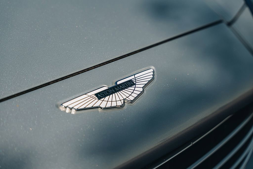 Used 2024 Aston Martin DBX image 15