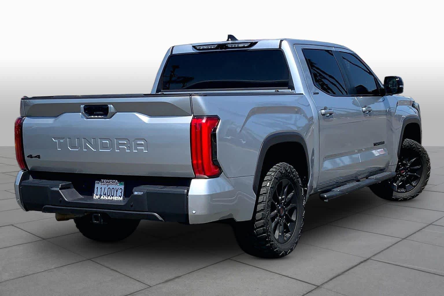 Used 2024 Toyota Tundra Limited AWD/4WD image 12