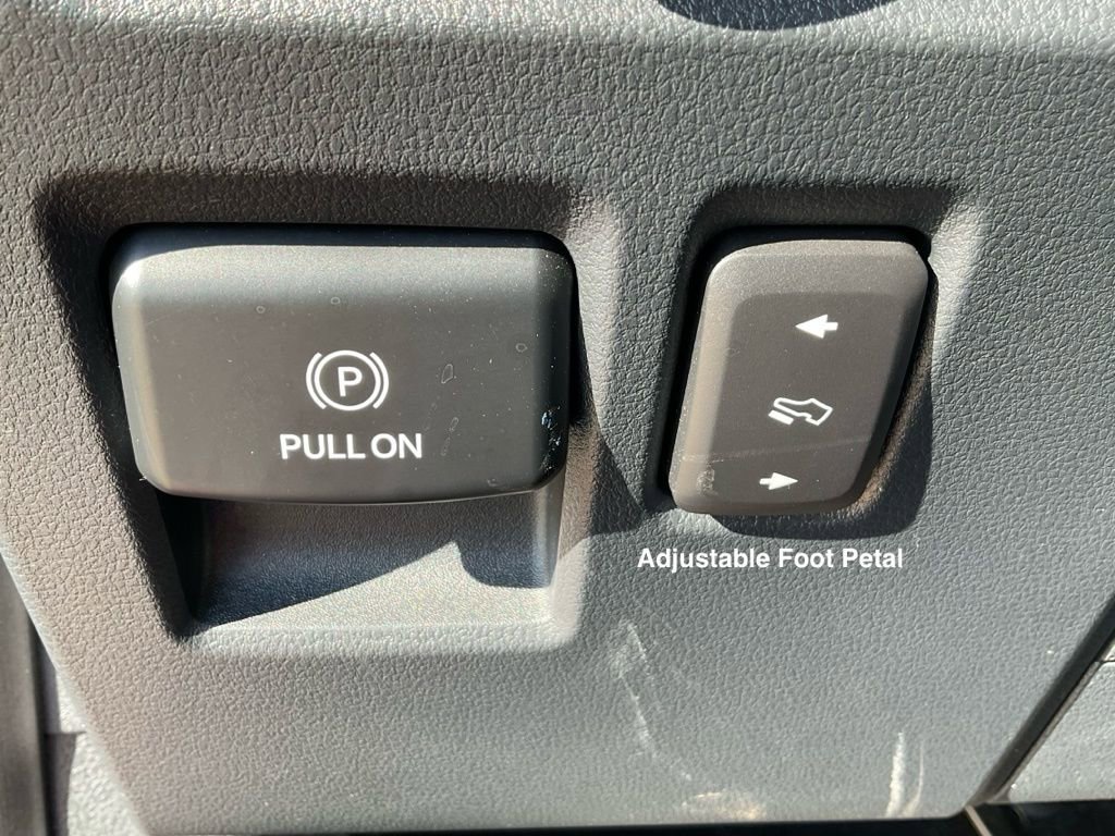 Used 2023 Ford F150 Lariat w/ Equipment Group 502A High image 11