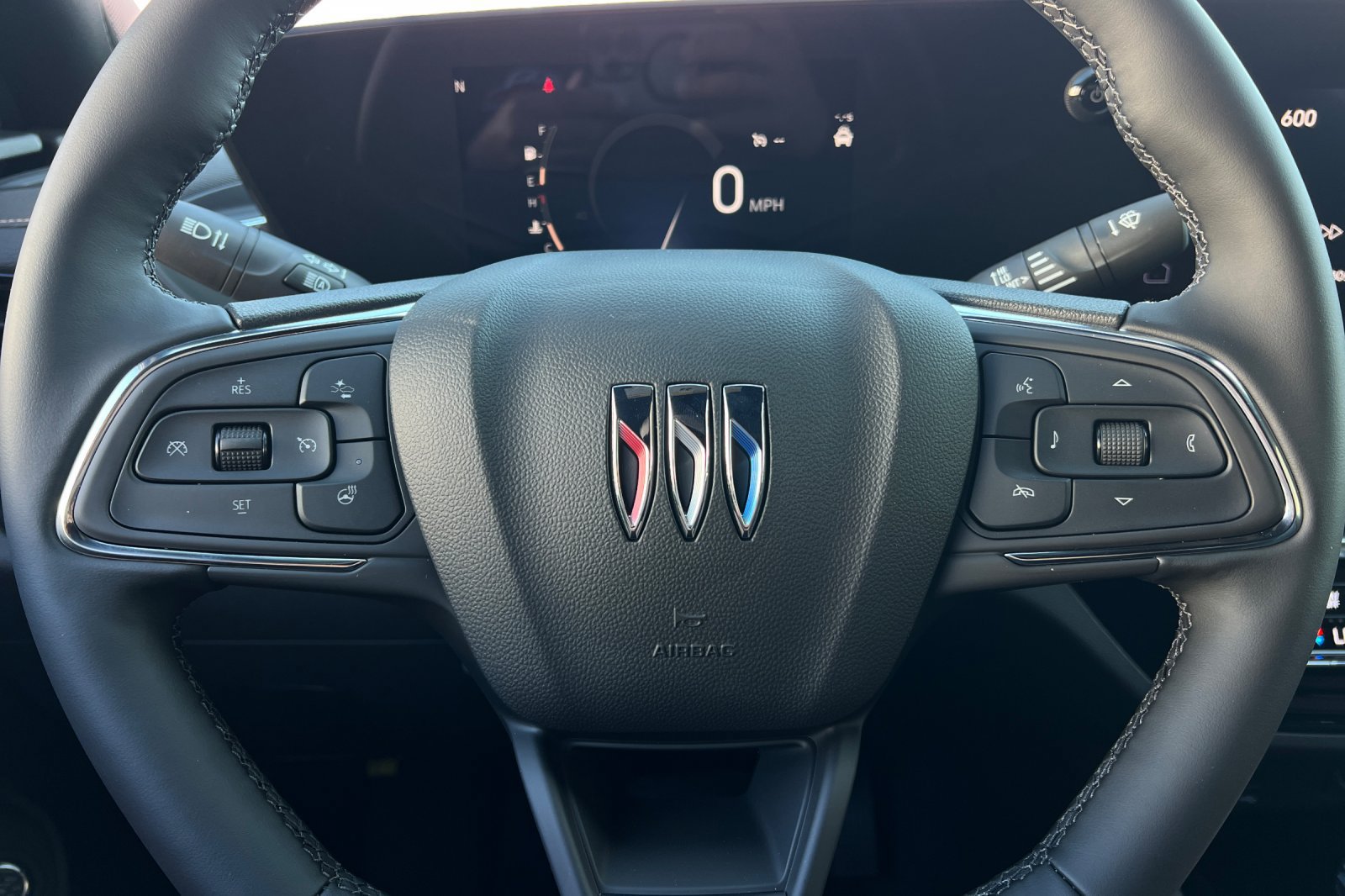 New 2026 Buick Envista Avenir FWD image 25