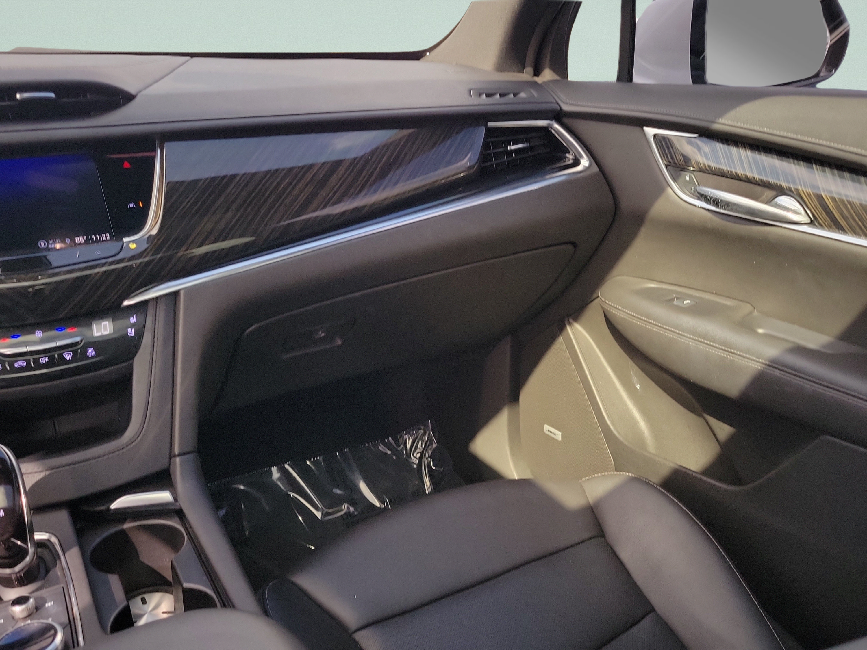 Used 2022 Cadillac XT6 Premium Luxury w/ Technology Package AWD/4WD image 12