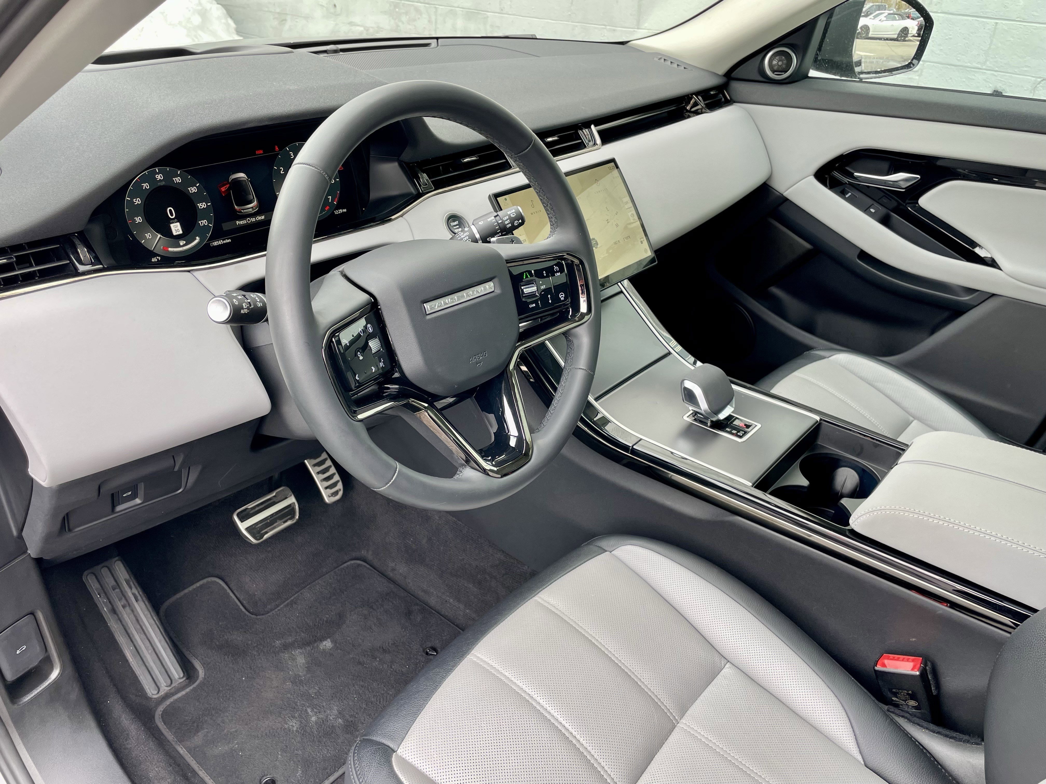 Certified 2024 Land Rover Range Rover Evoque Dynamic SE image 13