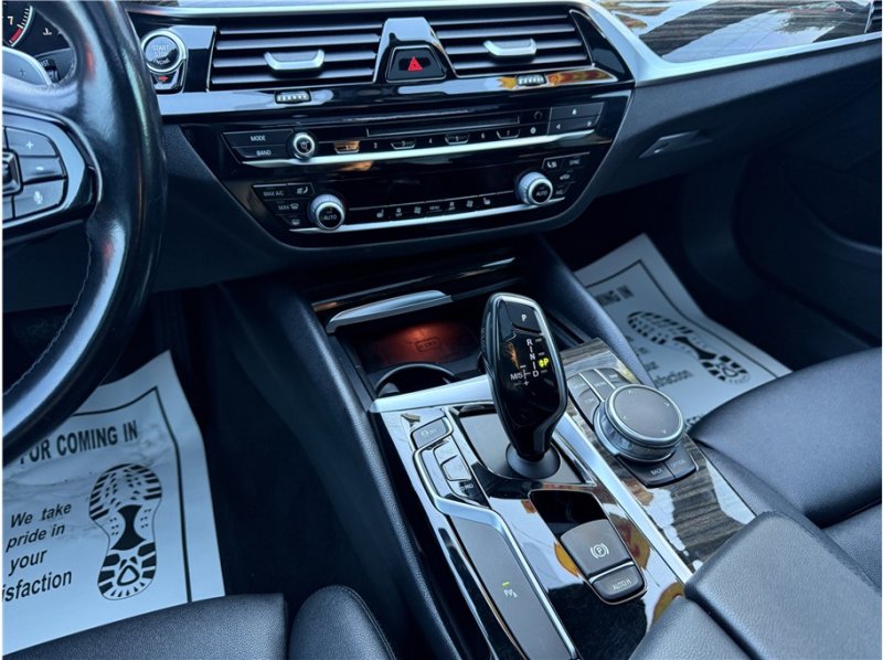 Used 2017 BMW 530i 530i Sedan 4D image 41