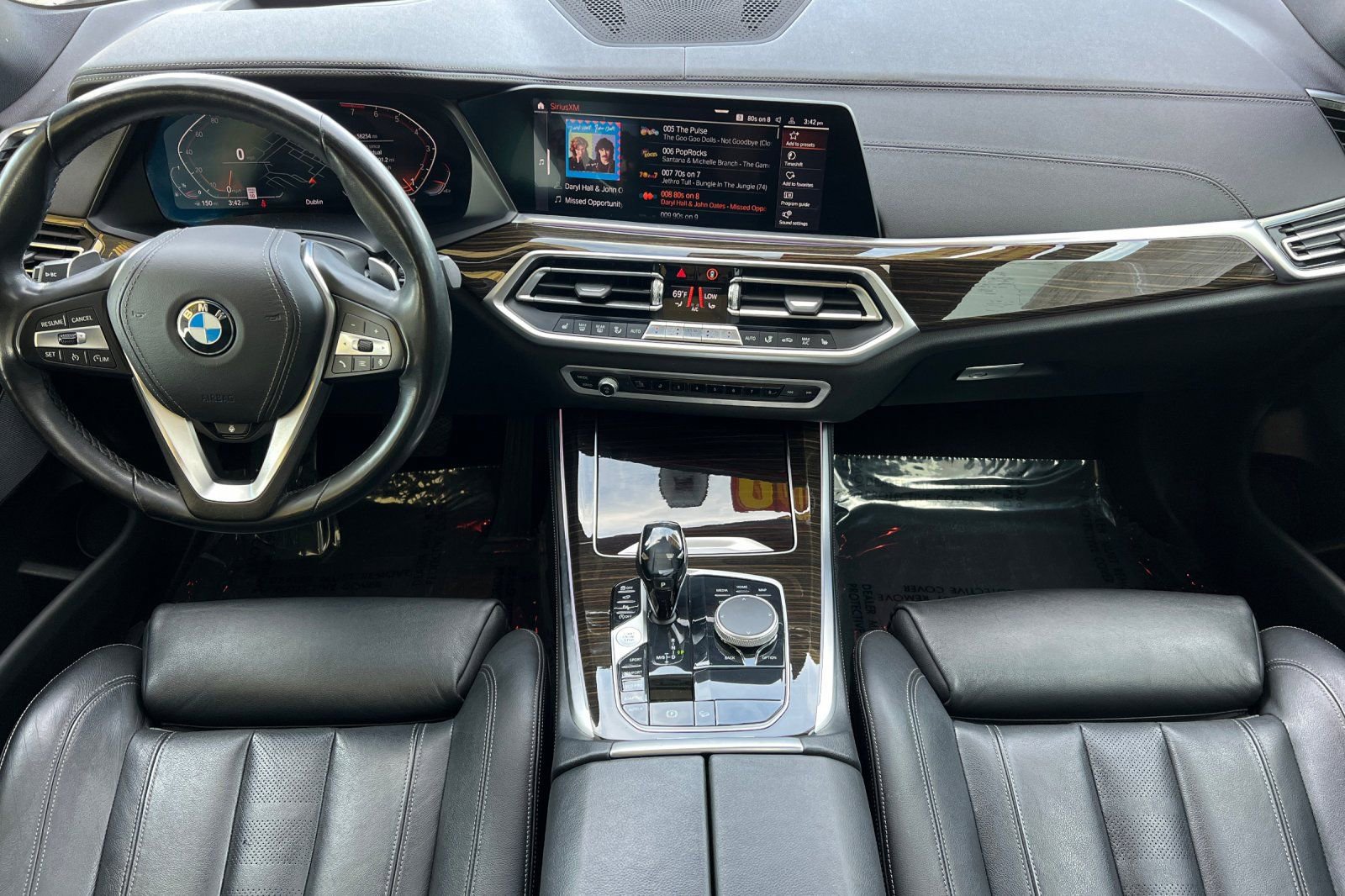 Used 2020 BMW X5 xDrive40i w/ Premium Package image 16