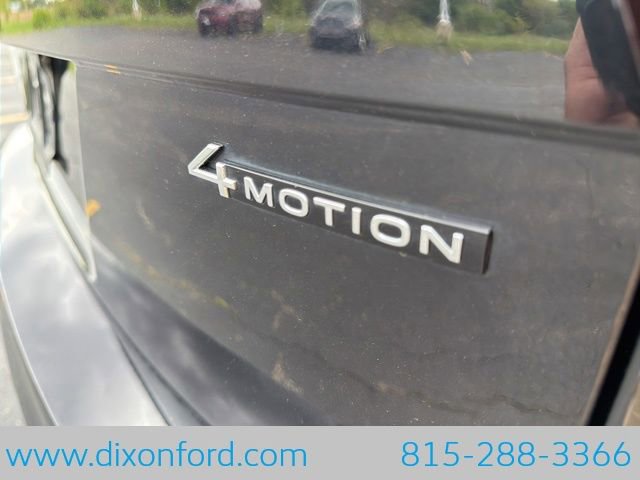 Used 2022 Volkswagen Tiguan SE R-Line AWD/4WD image 11