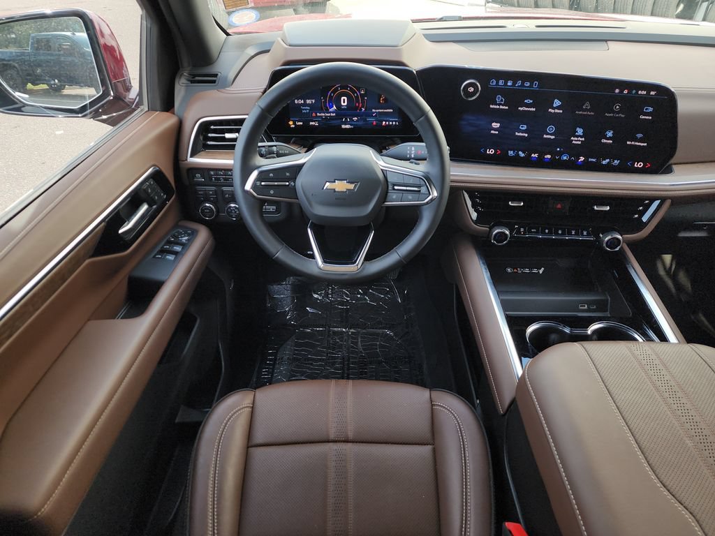 Used 2025 Chevrolet Tahoe High Country AWD/4WD image 23