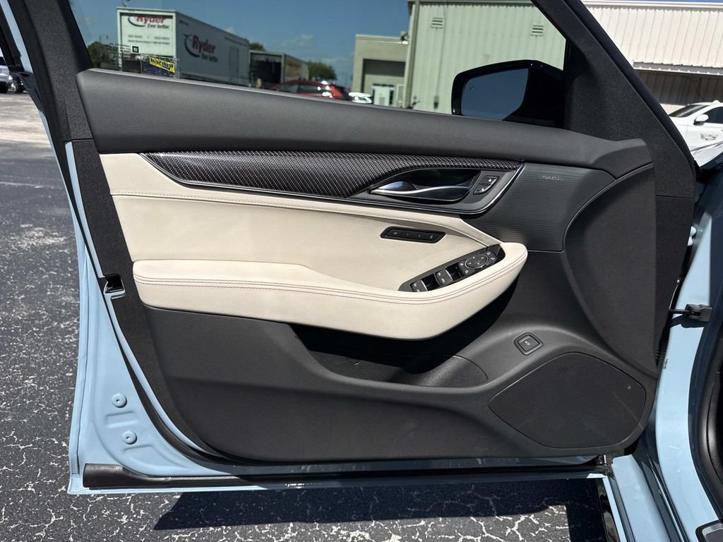 New 2026 Cadillac CT5 V w/ LPO, ONYX Package AWD/4WD image 18