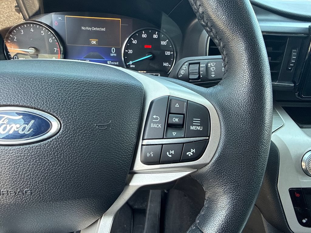 Used 2024 Ford Explorer XLT w/ Equipment Group 202A AWD/4WD image 28