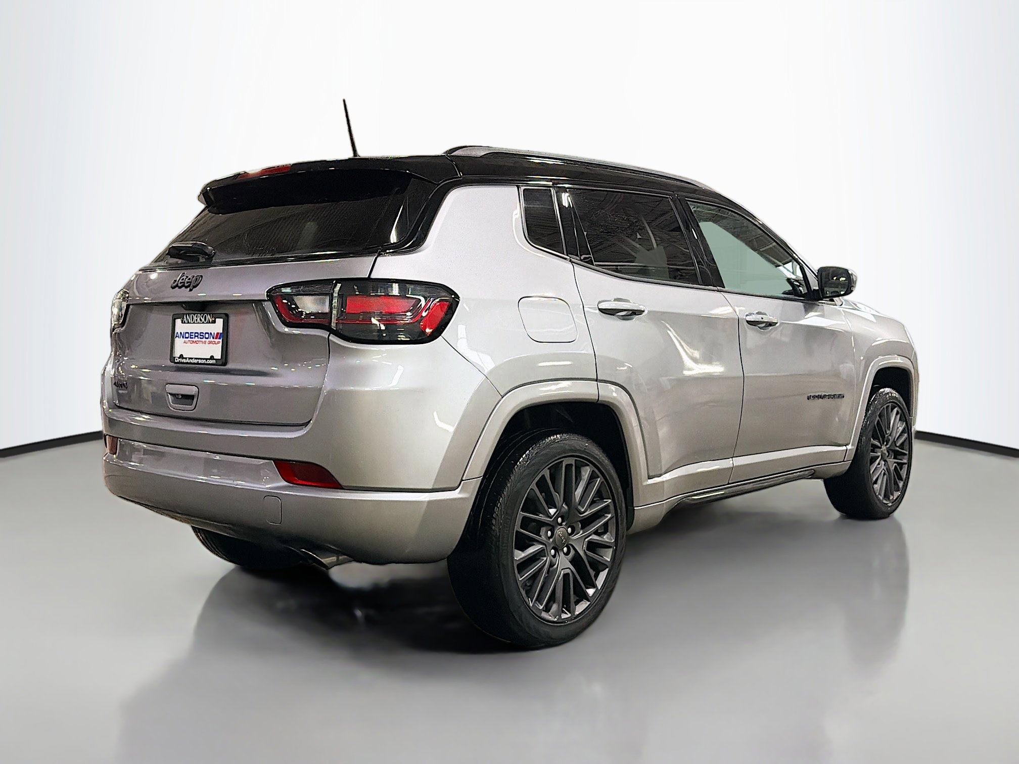 Used 2022 Jeep Compass High Altitude image 2