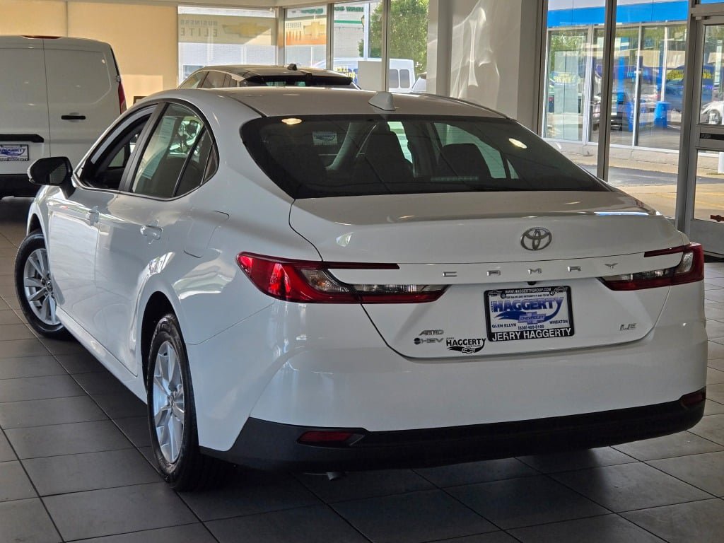 Used 2025 Toyota Camry LE AWD/4WD image 13
