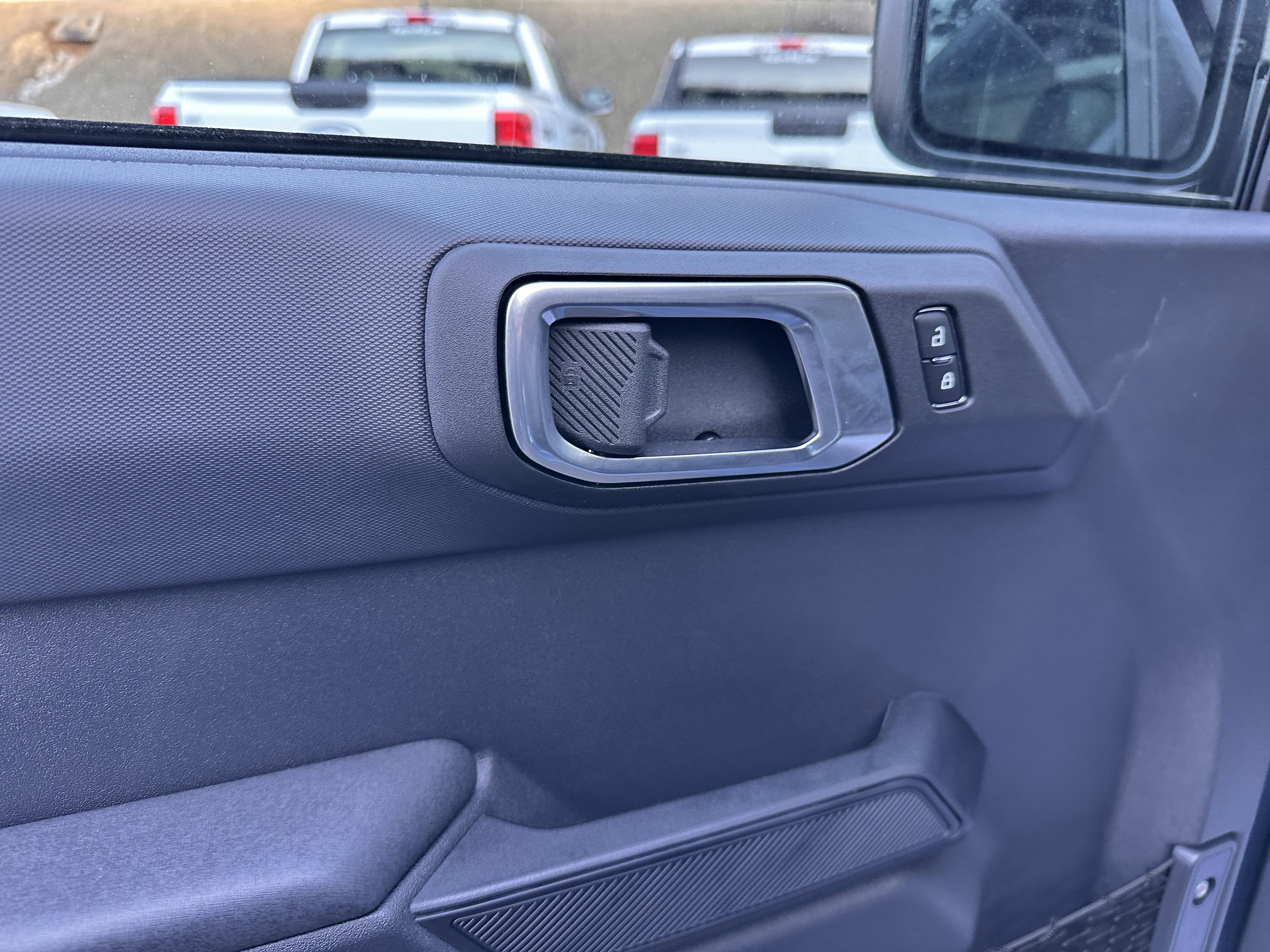 New 2025 Ford Bronco Big Bend w/ Black Diamond Package image 5