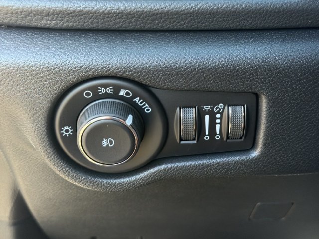Used 2026 Chrysler Pacifica Pinnacle FWD image 33