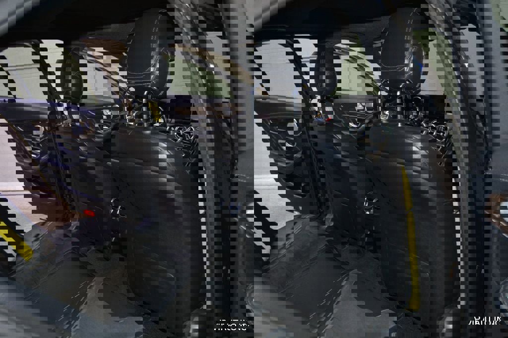 Used 2017 Mercedes-Benz C 63 AMG AMG C 63 Sedan image 19