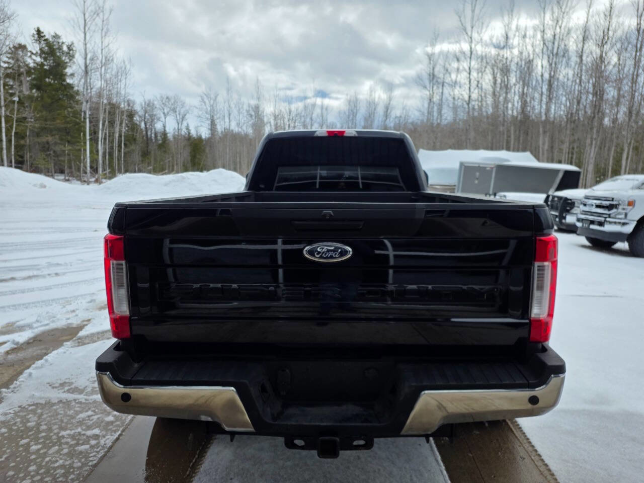 Used 2019 Ford F350 XLT w/ XLT Premium Package image 6