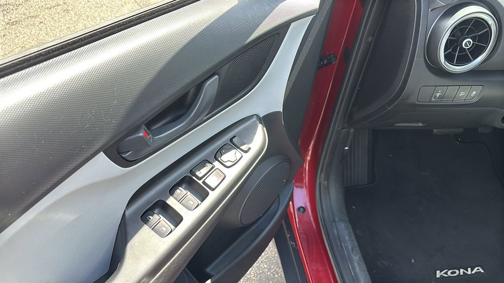 Used 2023 Hyundai Kona SEL w/ Cargo Package AWD/4WD image 14