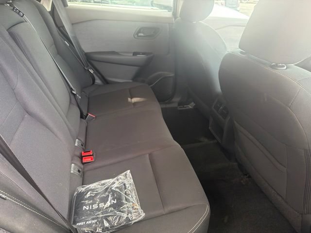 Used 2023 Nissan Rogue S AWD/4WD image 13
