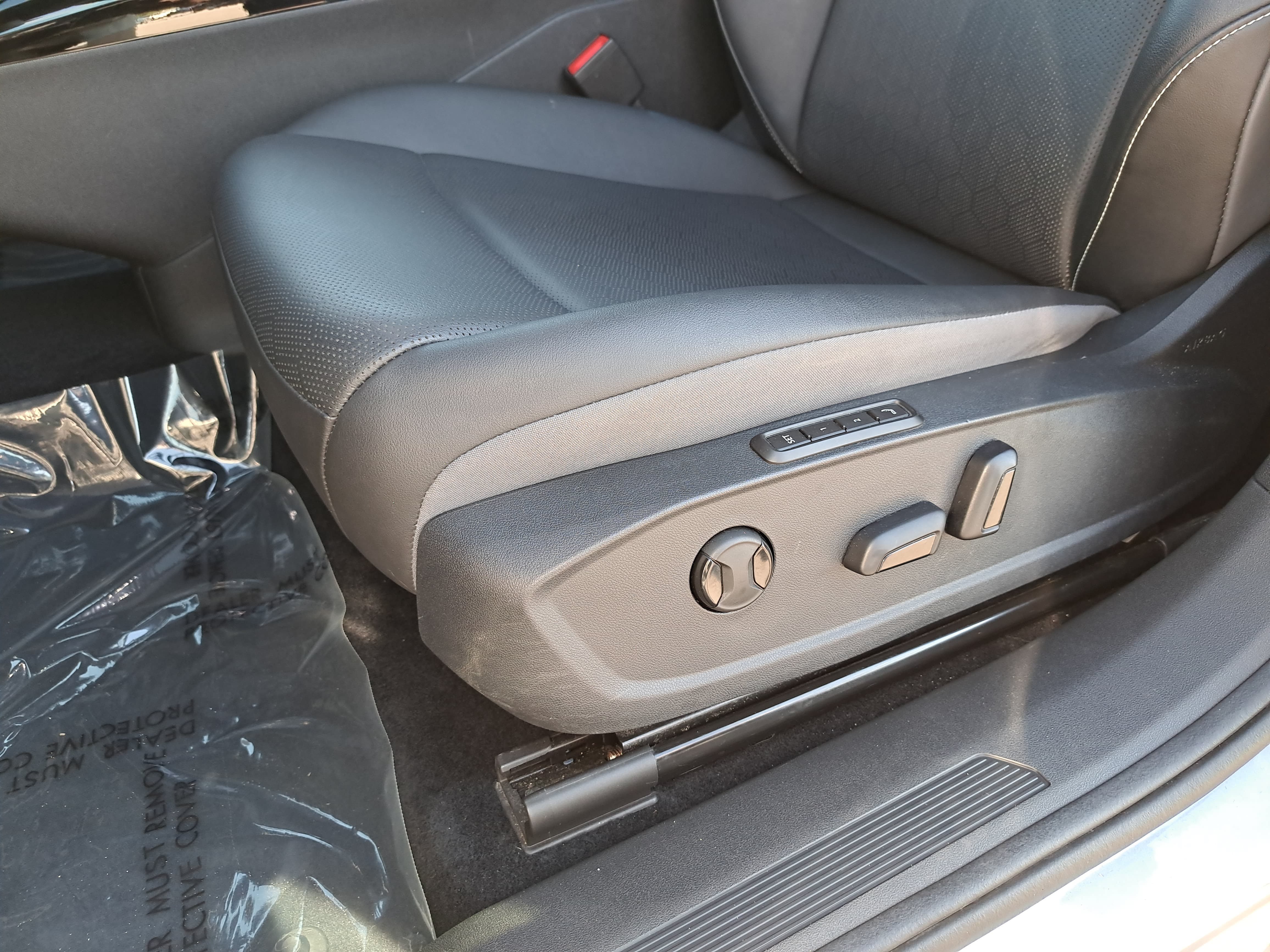 Used 2023 Volkswagen ID.4 Pro S RWD image 30