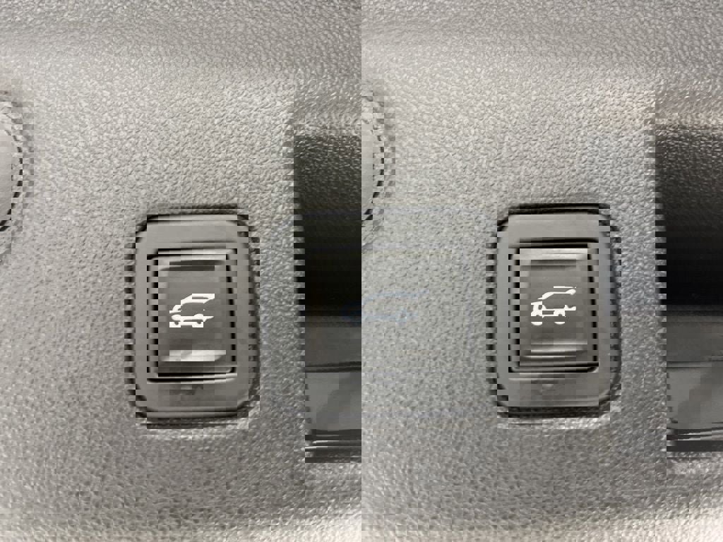 Used 2024 Chevrolet Equinox RS w/ RS Leather Package image 40