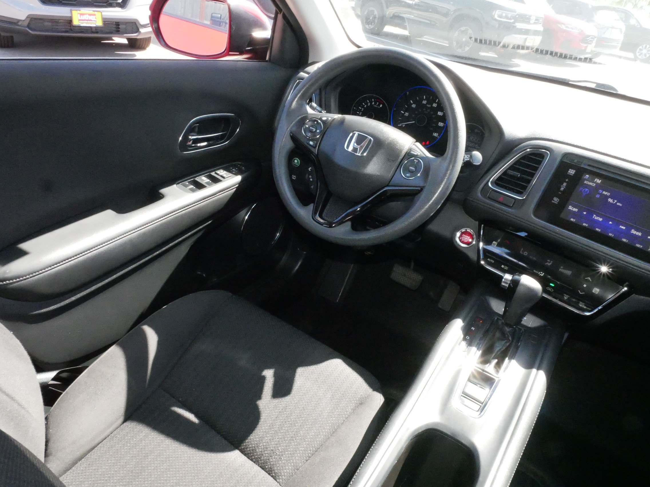 Used 2018 Honda HR-V EX image 9