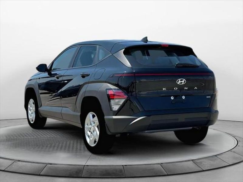 New 2026 Hyundai Kona SE image 5