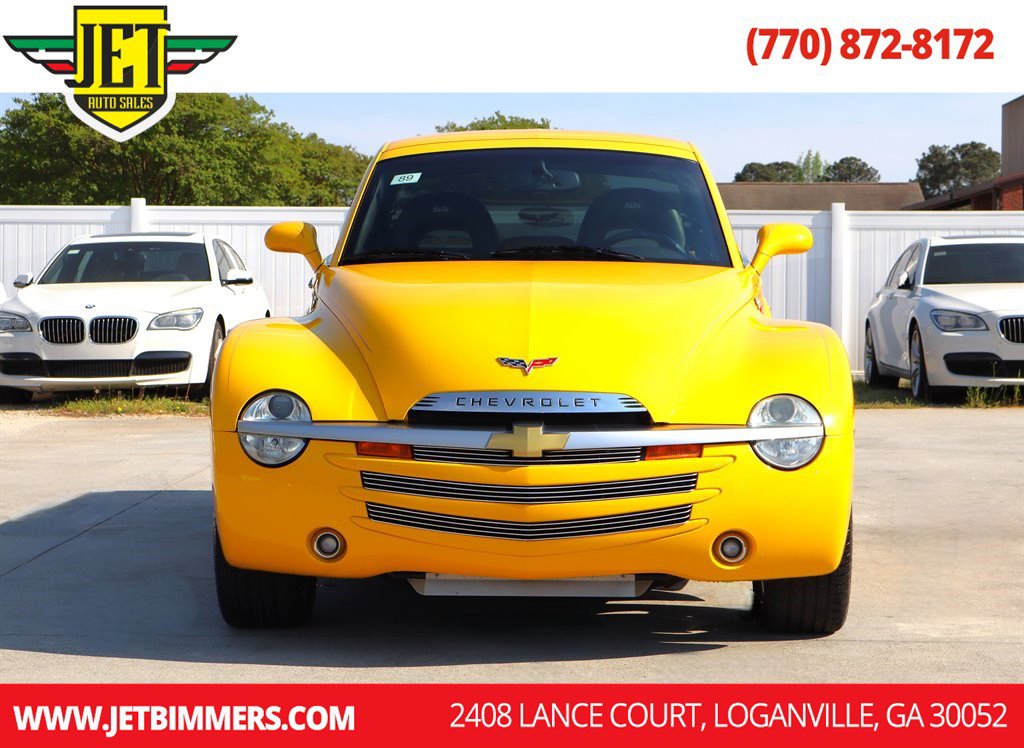 Used 2003 Chevrolet SSR w/ Preferred Equipment Group RWD image 1
