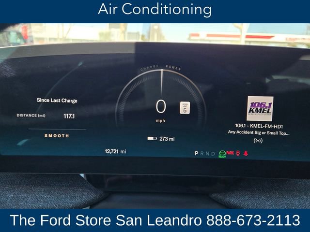 Used 2024 Lucid Air Touring image 22