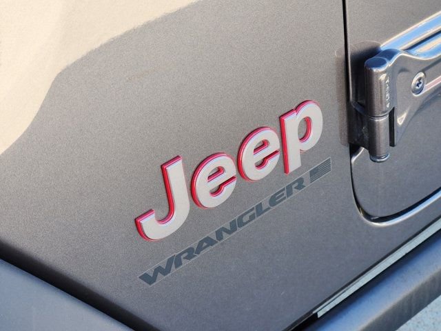 Used 2025 Jeep Wrangler Unlimited Rubicon image 9