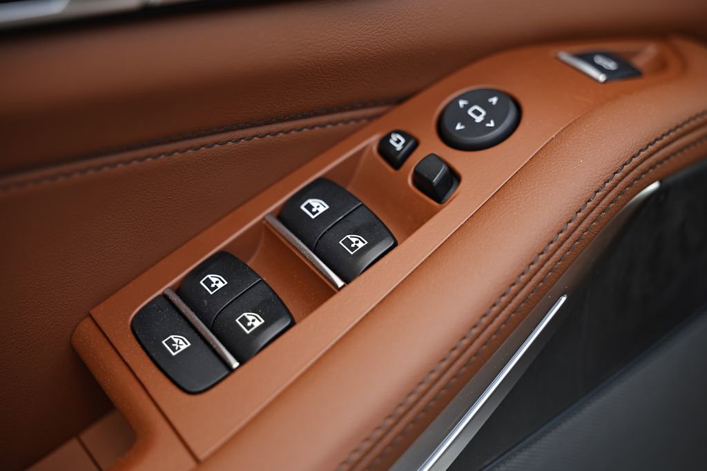 New 2026 BMW X5 xDrive50e w/ M Sport Package image 18