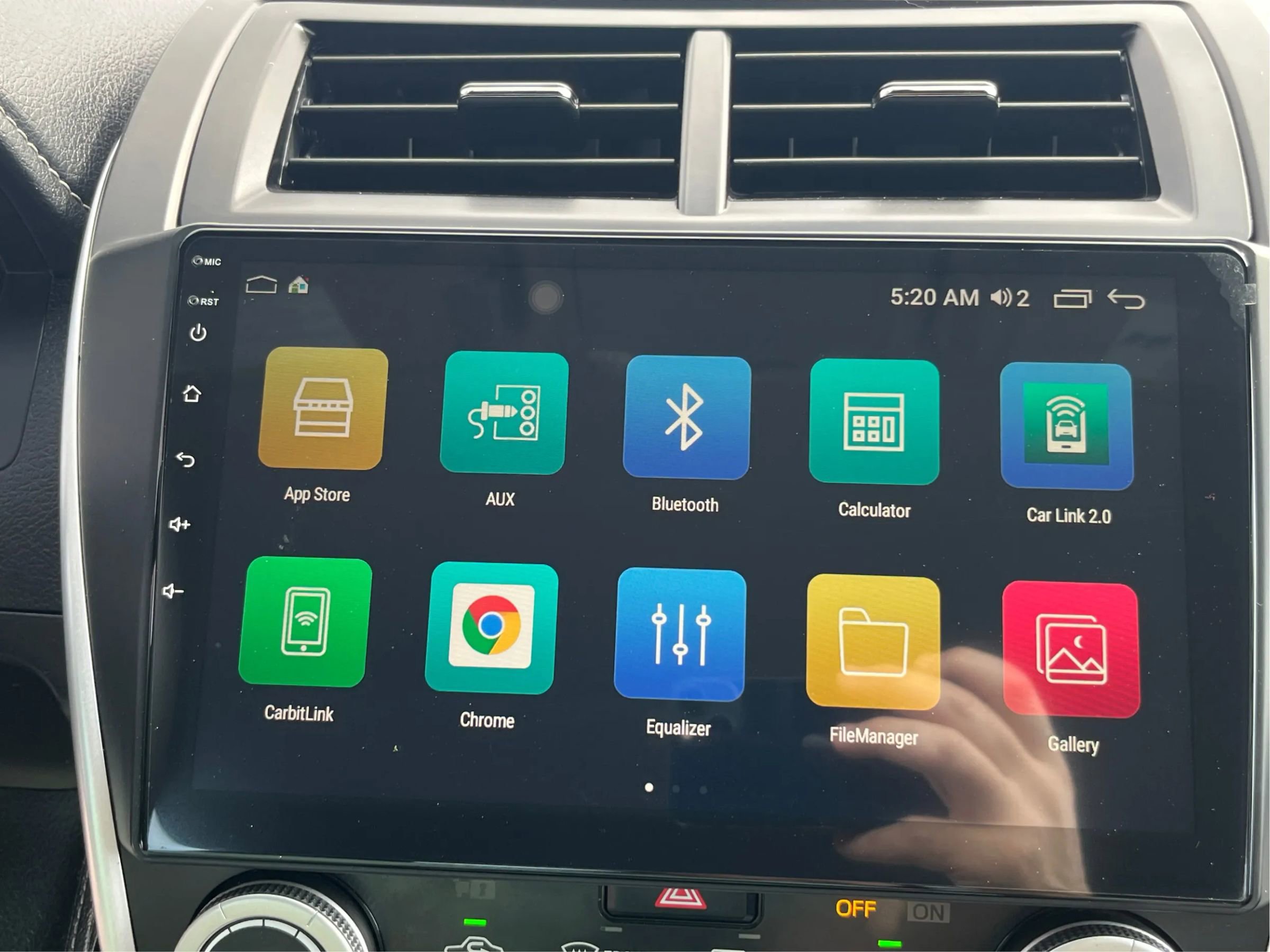 Used 2014 Toyota Camry SE image 30