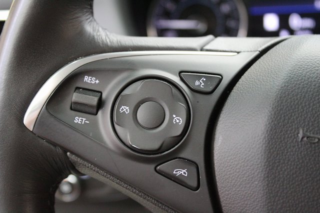 Used 2021 Buick Enclave Essence image 19