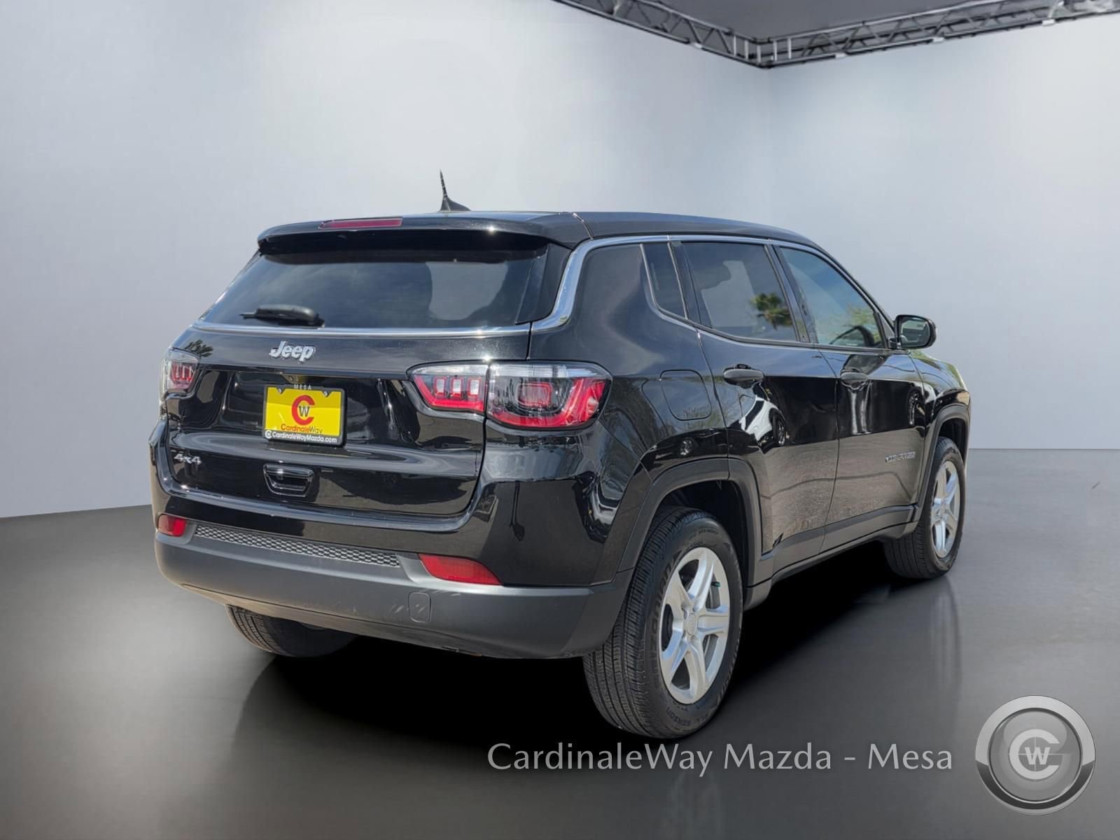 Used 2023 Jeep Compass Sport AWD/4WD image 4
