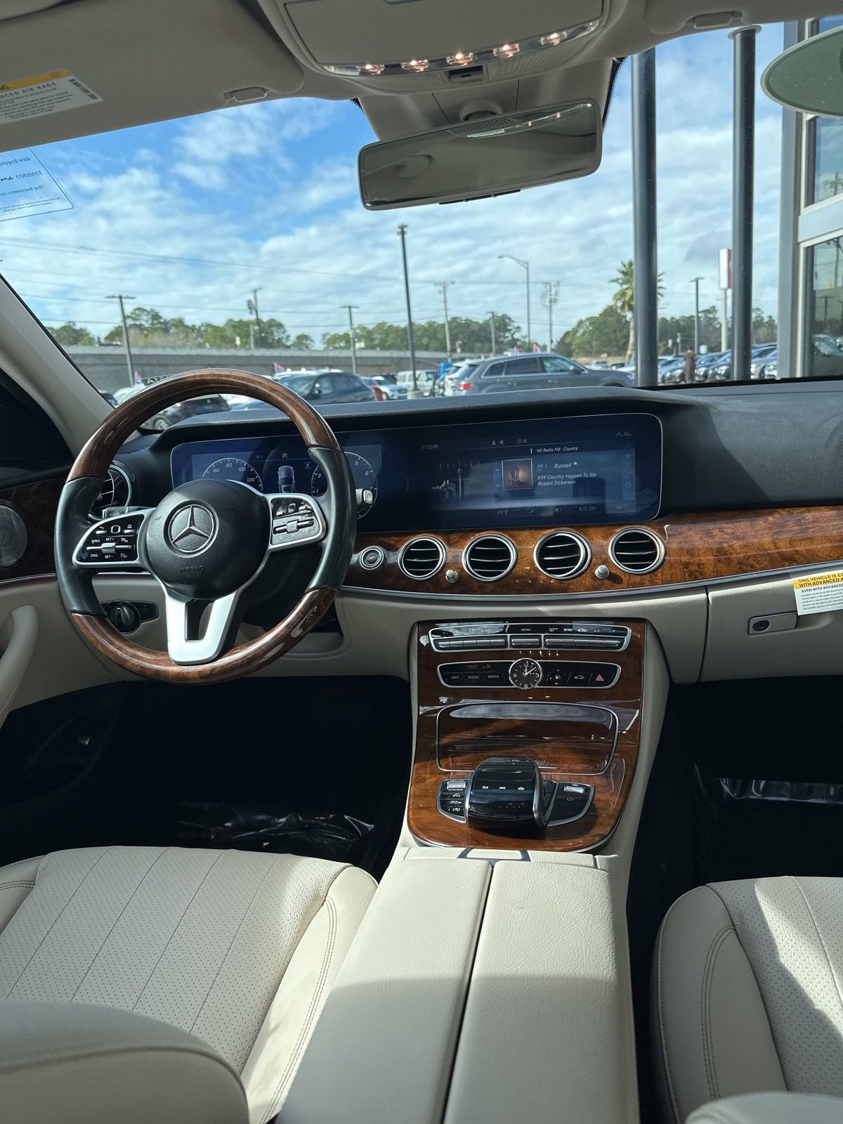 Used 2020 Mercedes-Benz E 350 Sedan image 10