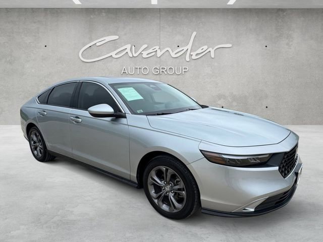 Used 2024 Honda Accord EX image 2