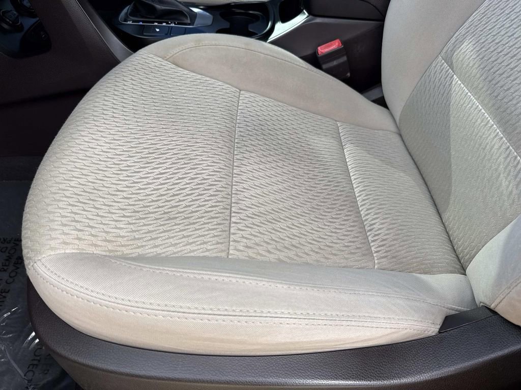 Used 2018 Hyundai Santa Fe Sport w/ 2.4L Value Package 02 image 28