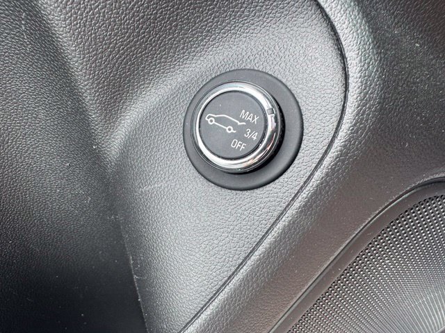 Used 2022 Buick Encore GX Select w/ Sport Touring Package AWD/4WD image 17