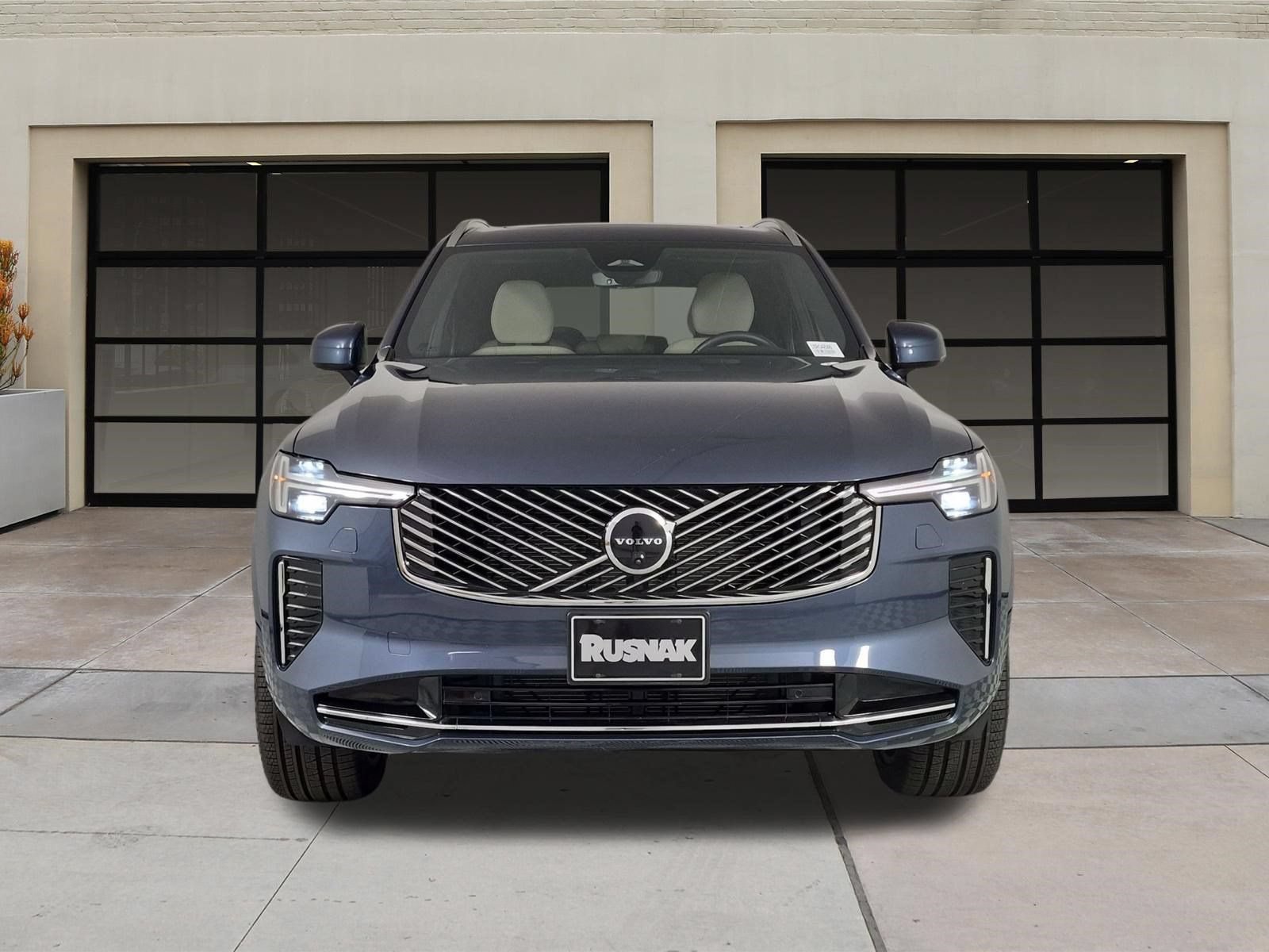Certified 2026 Volvo XC90 B6 Plus w/ Protection Package Premier AWD/4WD image 6