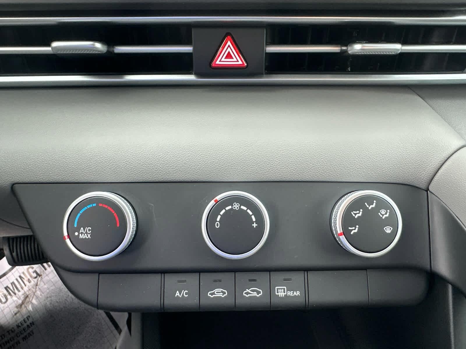 New 2026 Hyundai Elantra SE FWD image 14