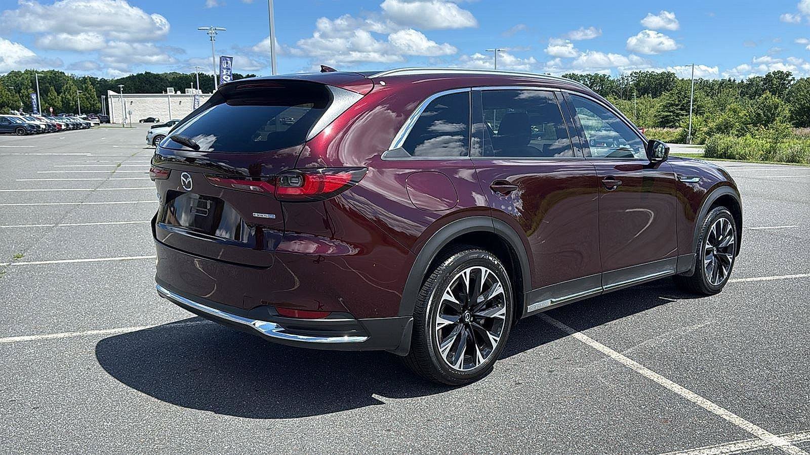 Certified 2025 MAZDA CX-90 Plug-In Hybrid w/ Premium Plus AWD/4WD image 6