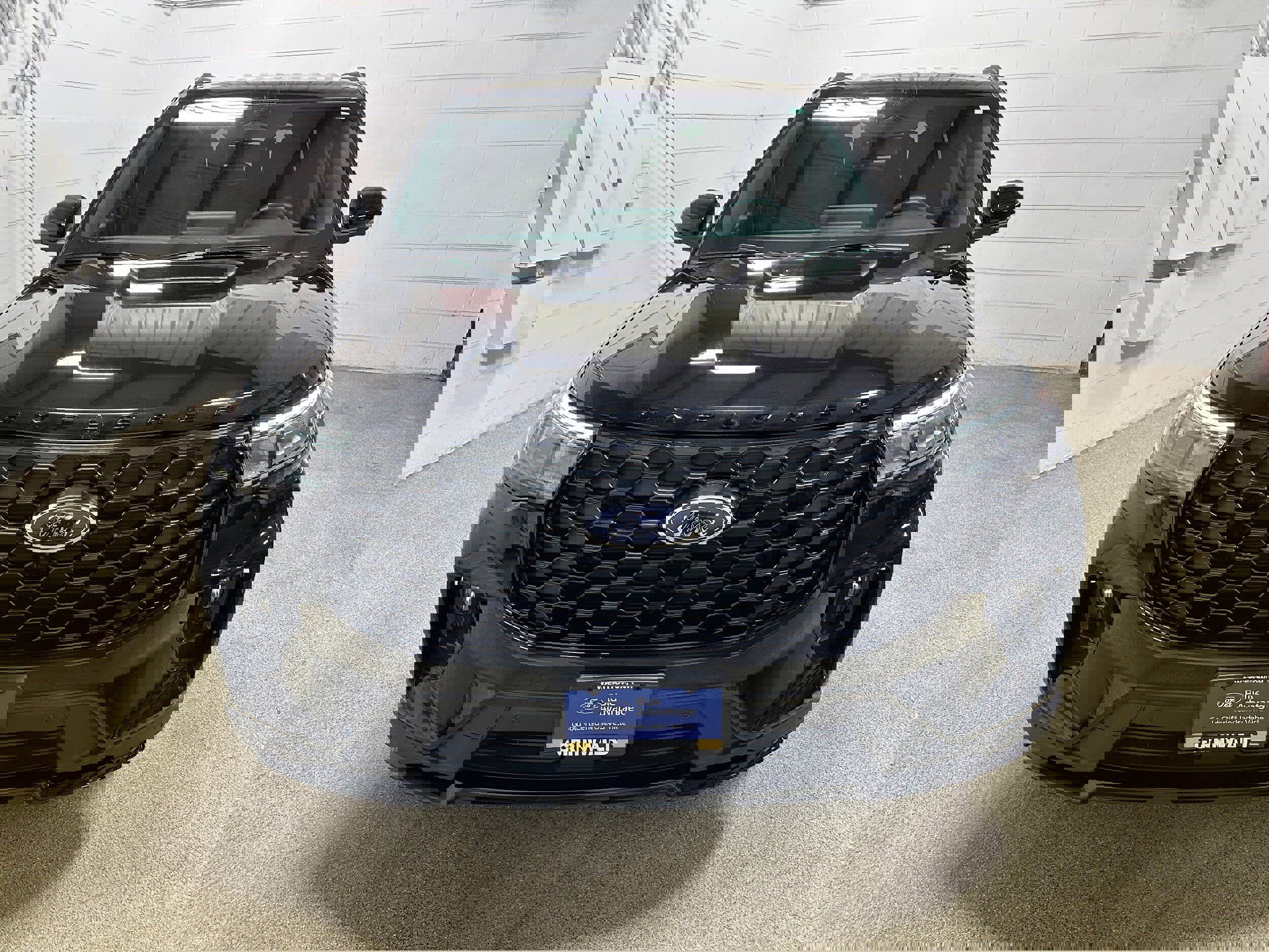 Certified 2025 Ford Explorer ST-Line image 26