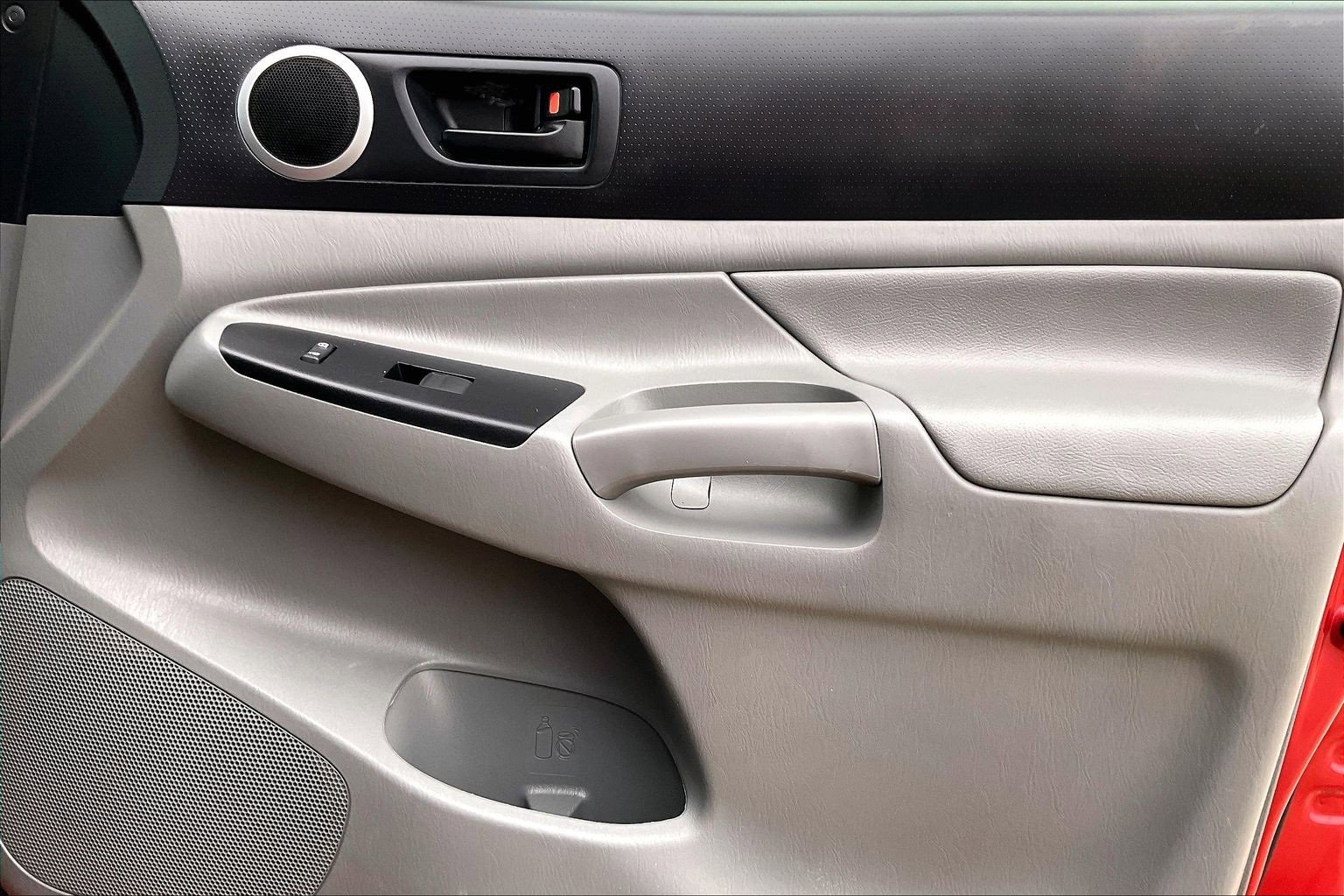 Used 2013 Toyota Tacoma PreRunner image 20