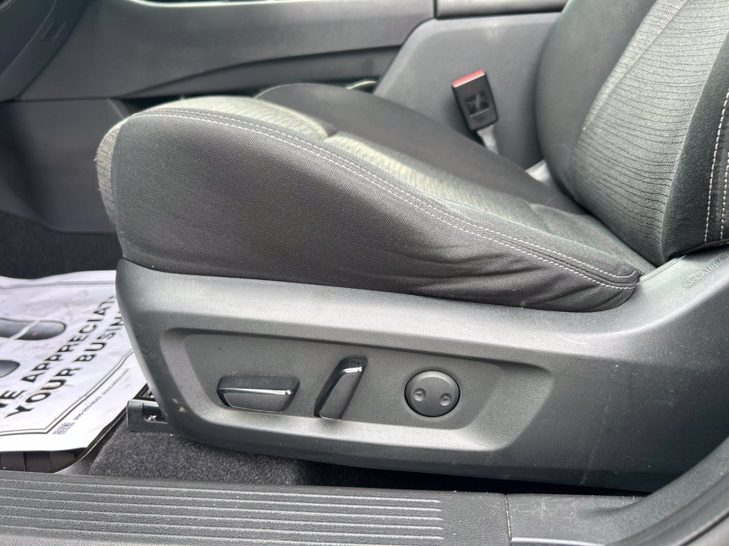 Used 2021 Nissan Rogue SV AWD/4WD image 12