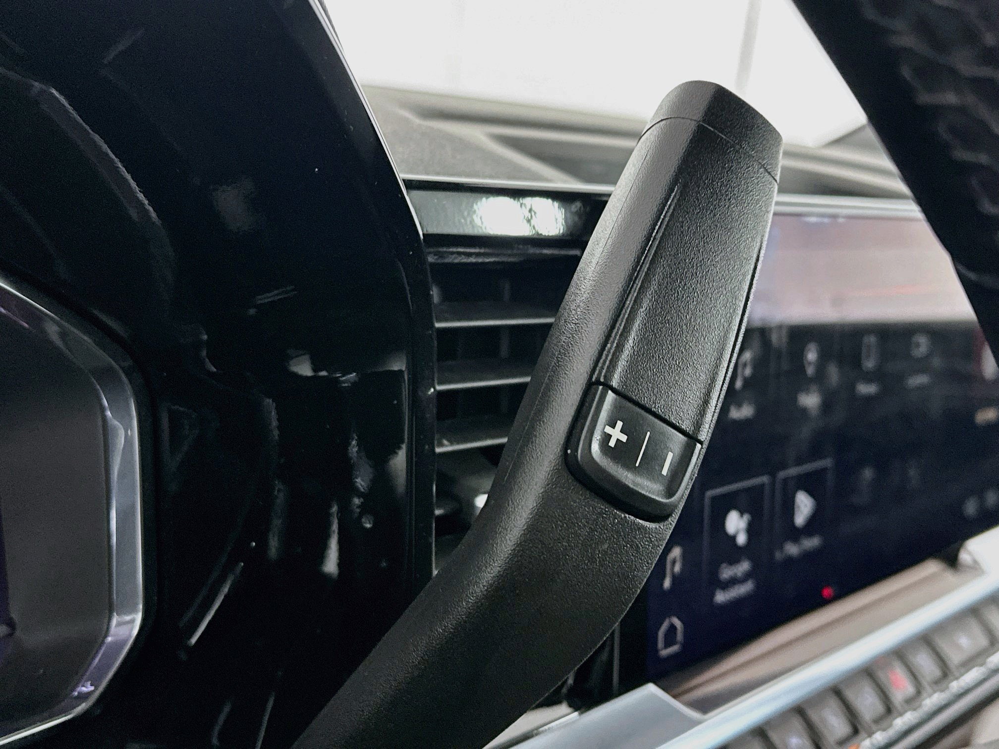 Used 2024 GMC Sierra 1500 Elevation AWD/4WD image 25