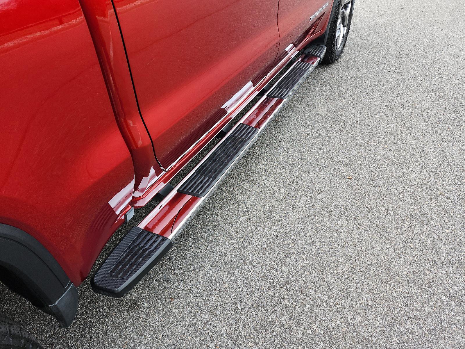 Certified 2023 GMC Sierra 1500 SLT w/ SLT Premium Package image 7