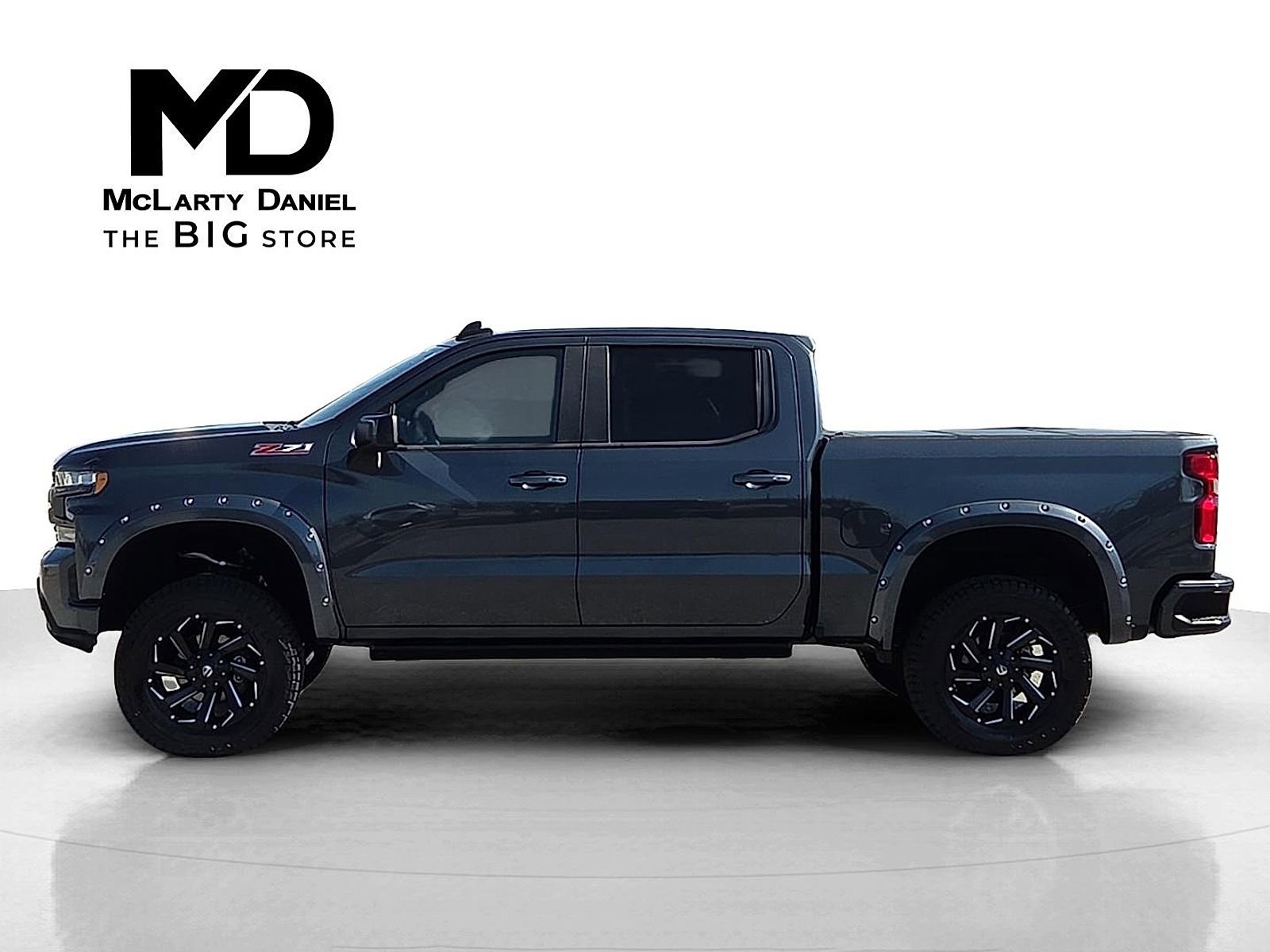 Used 2019 Chevrolet Silverado 1500 RST image 3