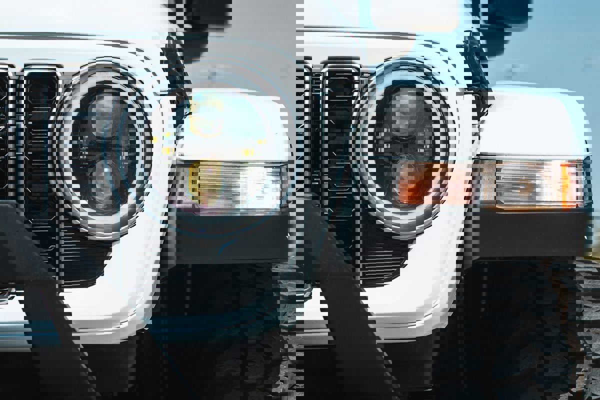 Used 2023 Jeep Gladiator Mojave w/ Cold Weather Group AWD/4WD image 12