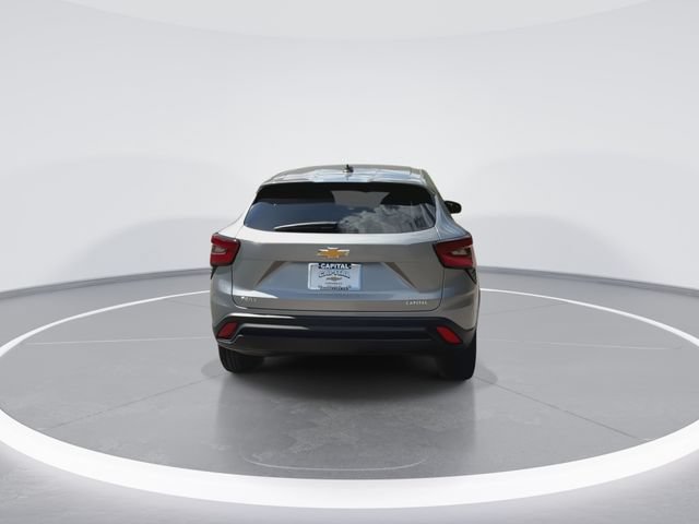 Used 2024 Chevrolet Trax LS FWD image 10