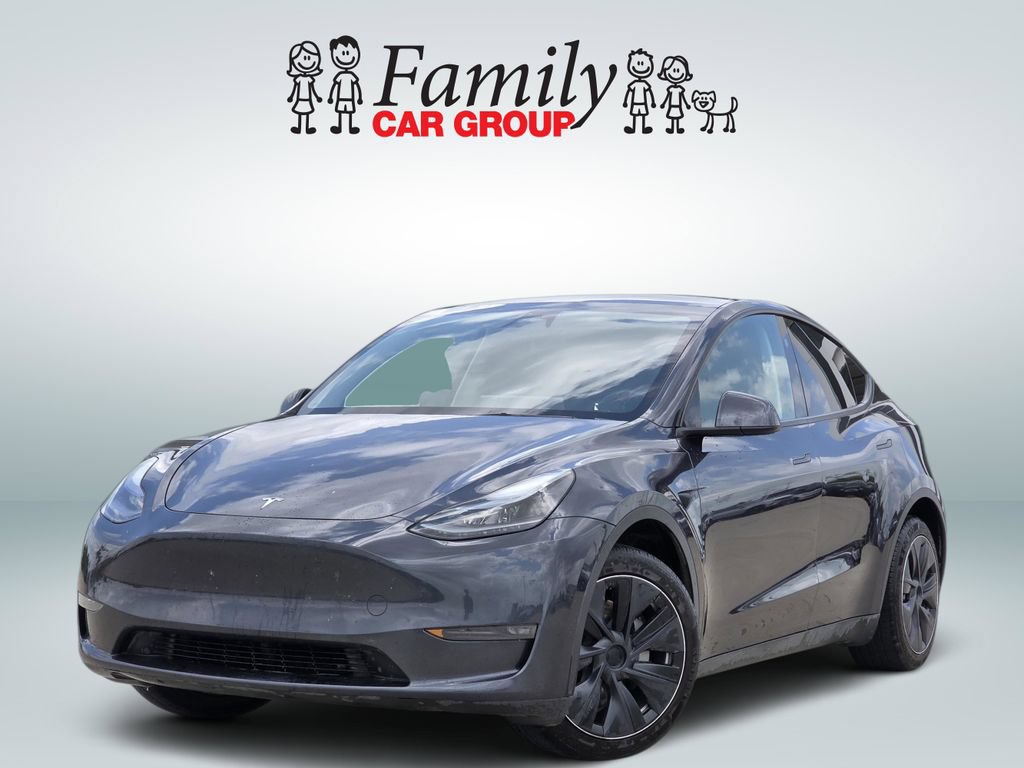 Used 2024 Tesla Model Y Long Range AWD/4WD image 1
