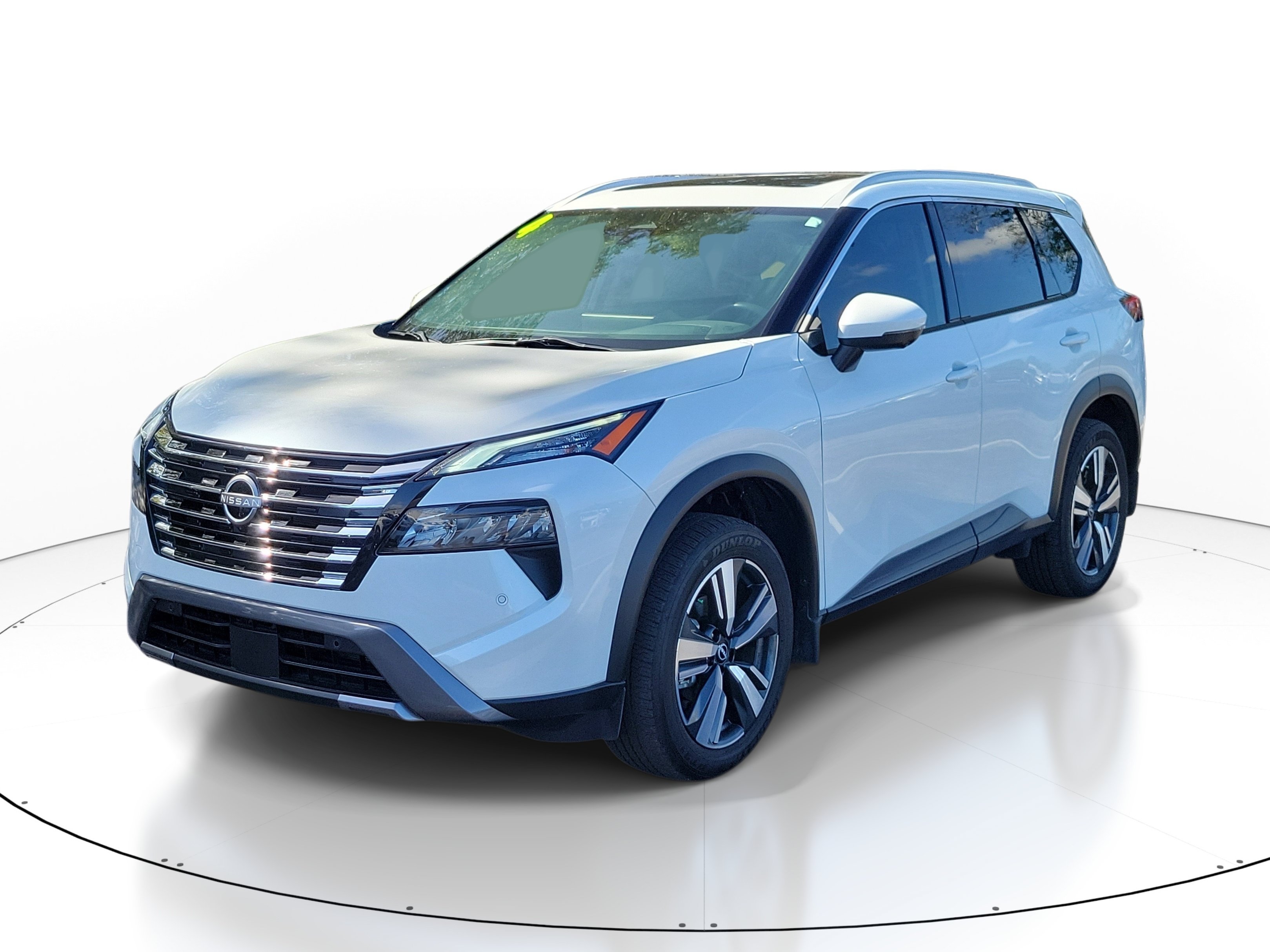 Used 2024 Nissan Rogue SL w/ SL Premium Package FWD image 5