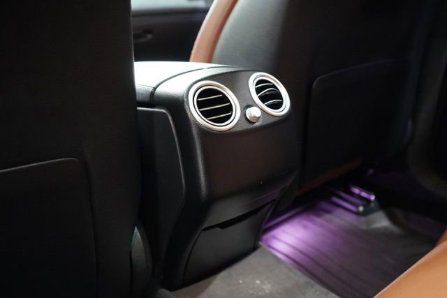 Used 2021 Mercedes-Benz GLC 300 4MATIC image 32